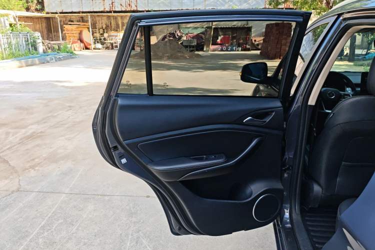 Used BYD Song 2021 Classic Edition 1.5T Automatic Luxury Model
