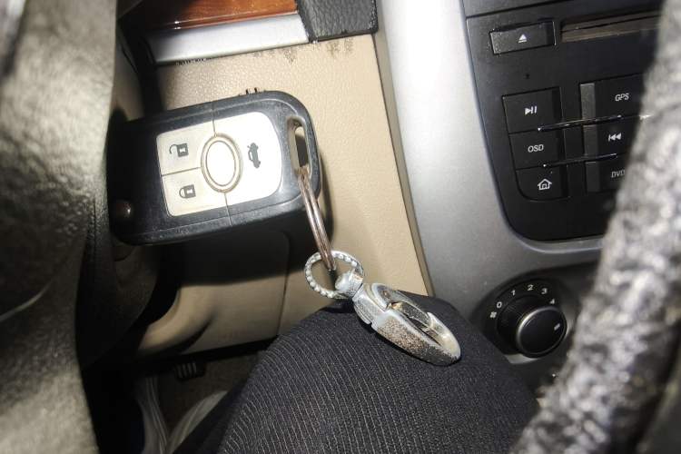 Used Buick Excelle 2013 1.5L Manual Luxury Model Vehicle Key