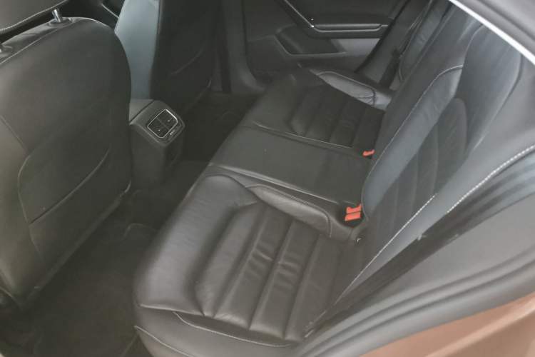 Used Volkswagen Lamando 2015 280TSI DSG Comfort Edition
