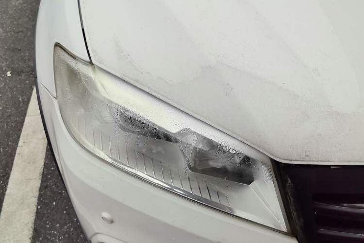 Used Haval H6 2014 Sport Edition 2.4L Automatic Elite Model Right Front Headlight