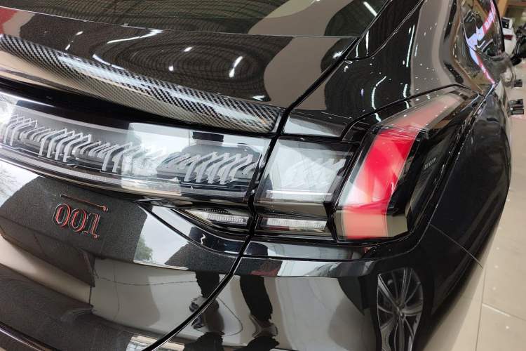 Used Zeekr 001 2022 Long-Range Dual-Motor WE Edition Right Rear Taillight