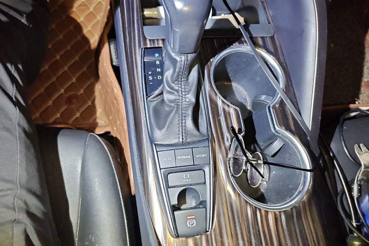 Used Toyota Camry 2019 Revised Version 2.5G Luxury Edition
