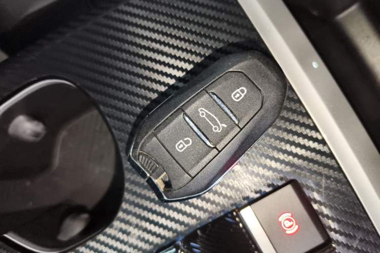 Used Citroen C5 X 2024 1.6T Extraordinary Power Vehicle Key