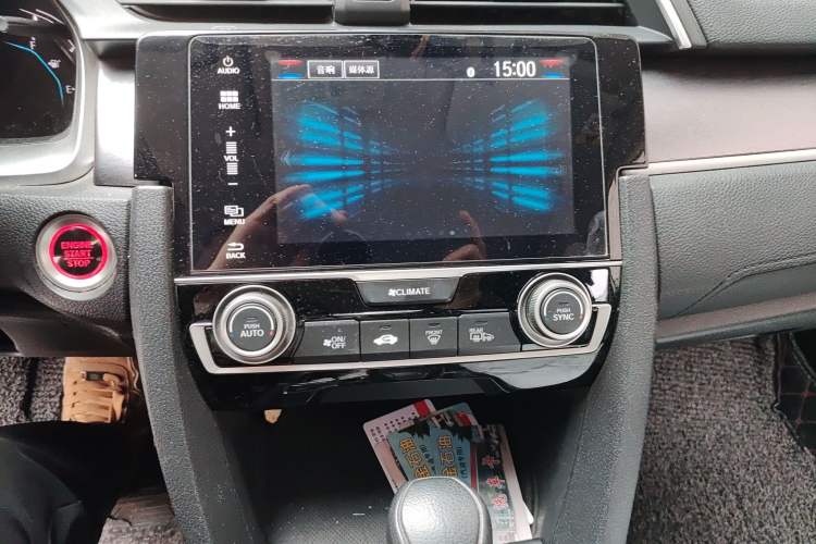 Used Honda Civic 2016 220TURBO CVT Luxury Edition Audio And AC Panel