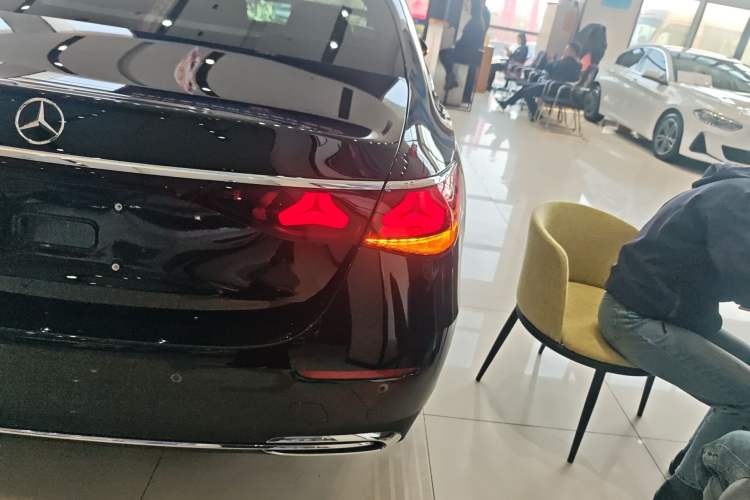 Used Mercedes-Benz E-Class 2025 E 300 L Stylish Model