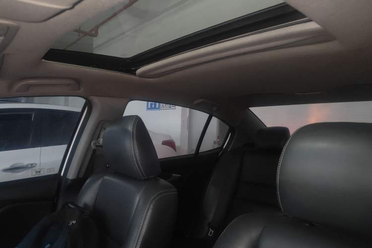 Used Honda Crider 2016 1.8L CVT Luxury Edition Headliner