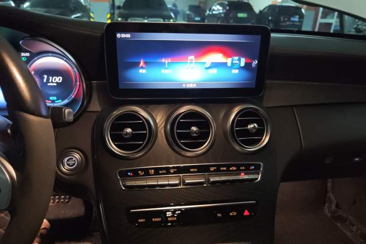 Used Mercedes-Benz C-Class 2022 Refreshed C 260 Coupe Audio And AC Panel