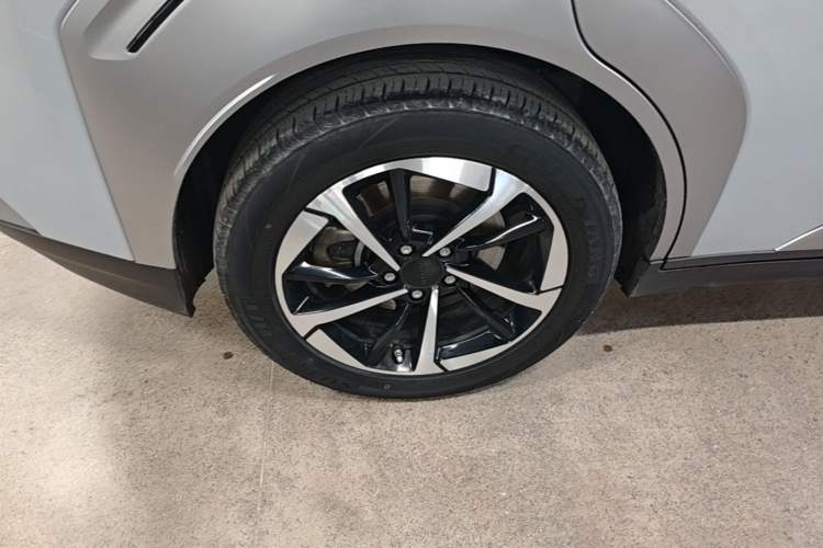 Used AION Y 2023 Plus 510 Smart Edition
