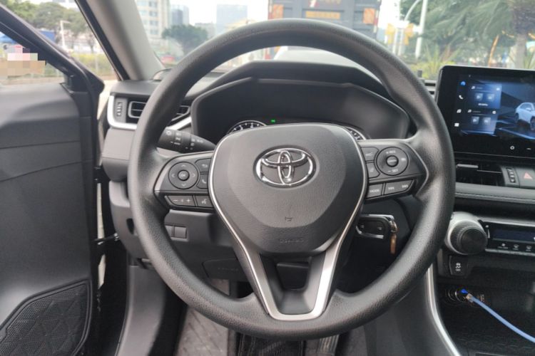 Used Toyota RAV4 2023 2.0L CVT Two-Wheel Drive Urban Edition Steering Wheel