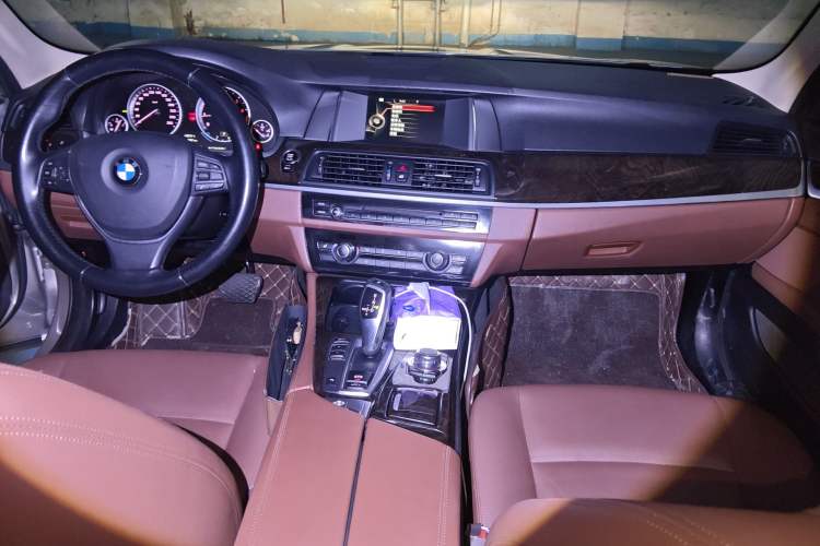 Used BMW 5 Series 2017 525Li Leading Model