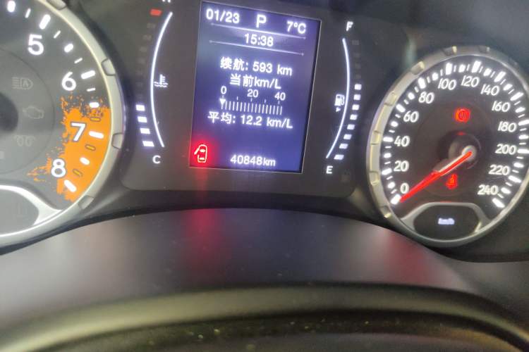 Used Jeep Renegade 2017 180T Automatic High-Energy Version Odometer Close Up