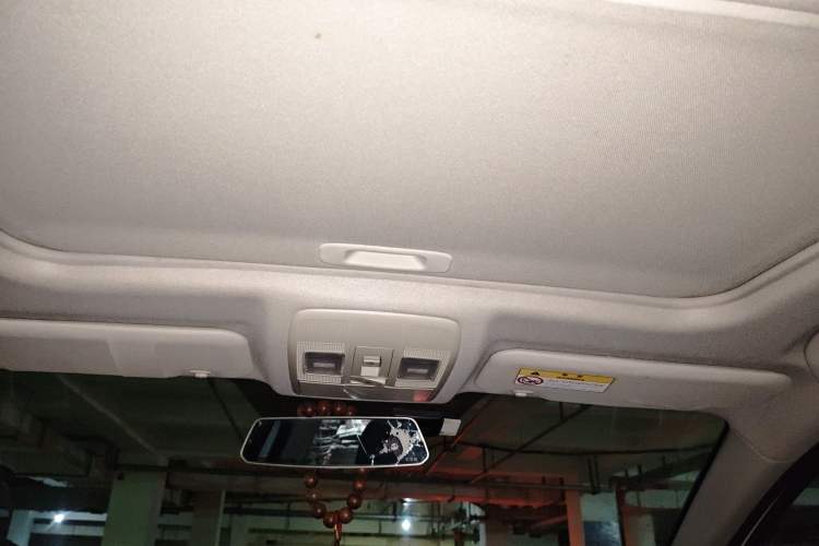 Used Mazda 3 Axela 2017 Sedan 1.5L Automatic Luxury Model Emission Standard China V
