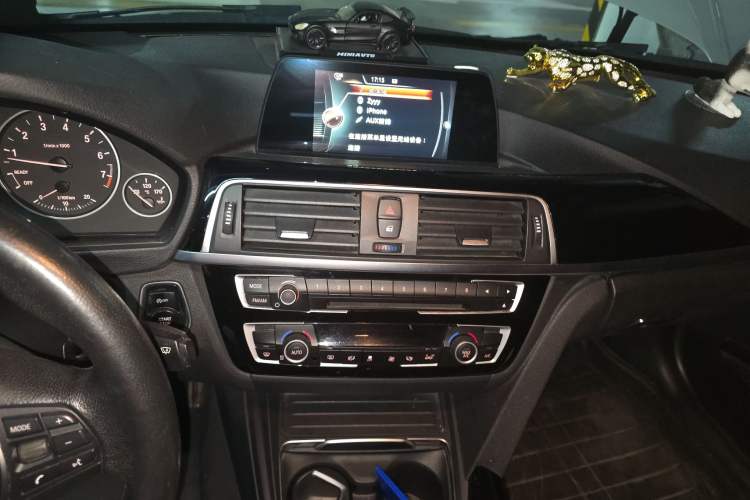 Used BMW 3 Series 2016 320i Fashion Model
