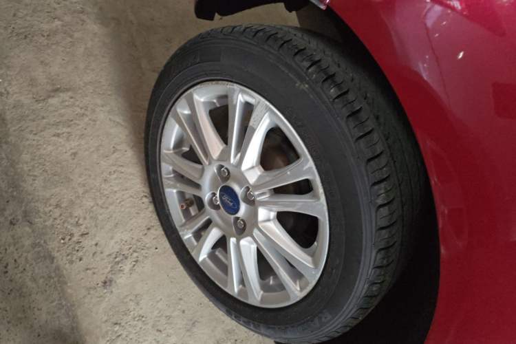 Used Ford Fiesta 2013 Hatchback 1.5L Automatic Fashion Edition