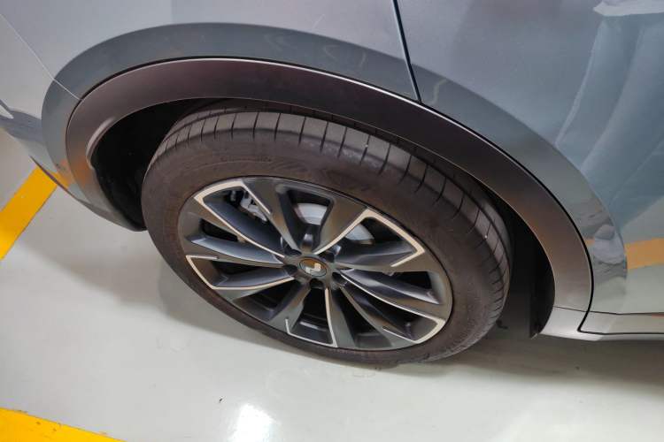 Used ONVO L60 2024 60 kWh Rear-Drive Version Exterior 8