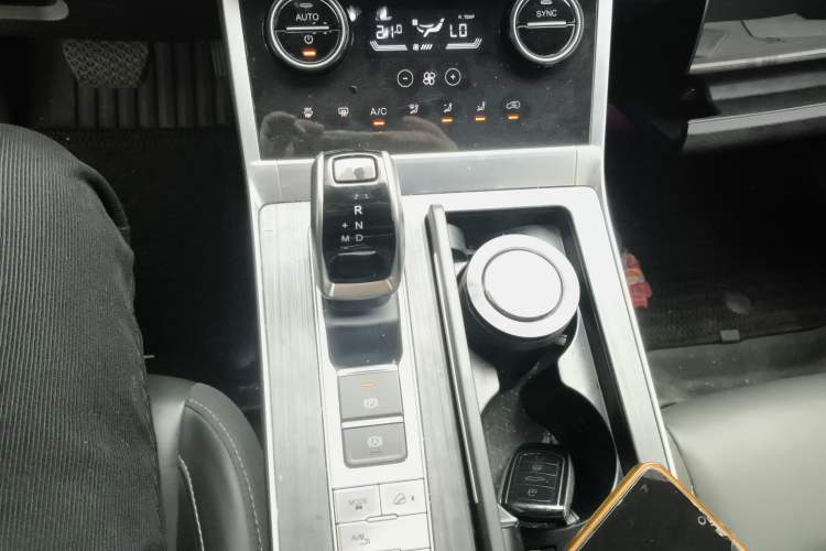 Used Chery Tiggo 8 2023 Kunpeng Edition 290TGDI Automatic Excellence Model Gear Lever
