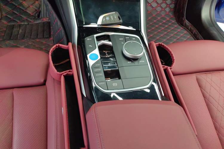 Used BMW i3 2024 eDrive 35 L
