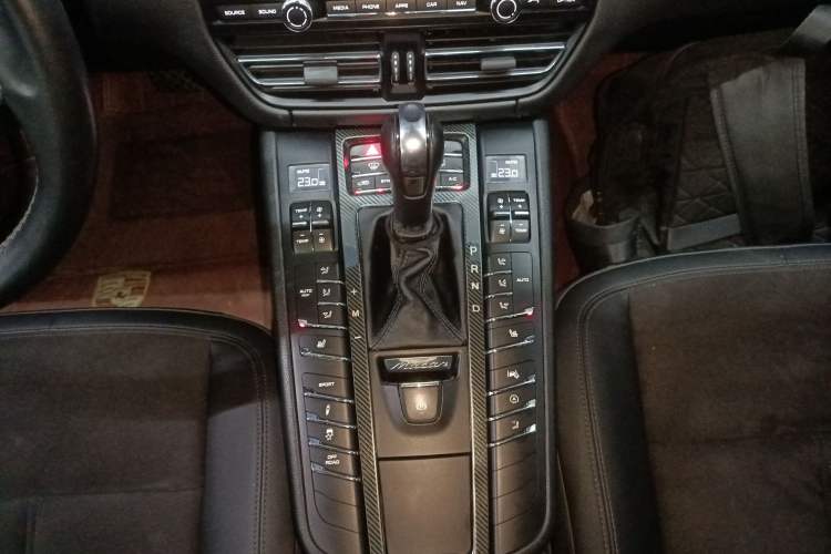 Used Porsche Macan 2018 Macan 2.0T