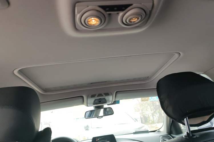 Used BMW 3 Series 2016 320Li Fashion Model Headliner