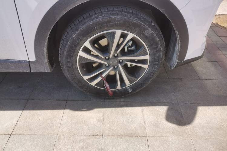 Used JETOUR X70 2025 1.5T DCT Overdrive PRO 5-Seater
