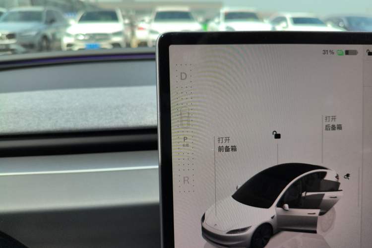 Used Tesla Model 3 2025 Model Revised Rear-Wheel-Drive Version
