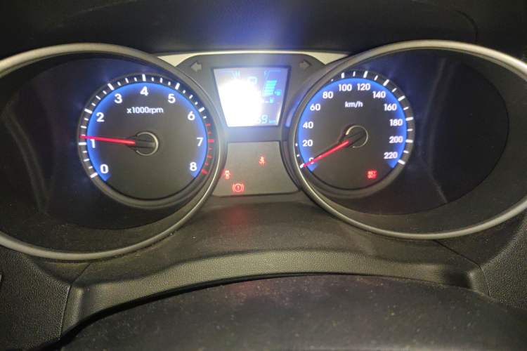 Used Hyundai ix35 2015 2.0L Automatic 2WD Smart Version China V Standard