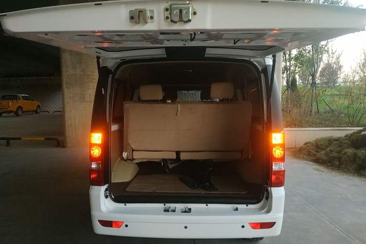 Used Dongfeng Xiaokang EC36 2018 Standard Model Starheng Battery Trunk