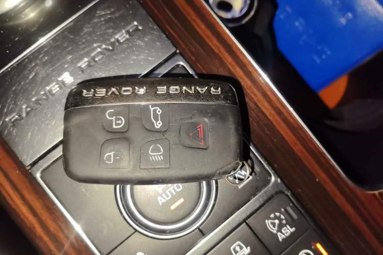 Used Land Rover Range Vogue 
