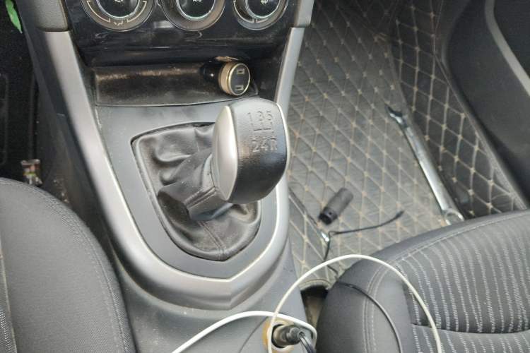 Used Peugeot 408 2013 1.6L Manual Comfort Edition
