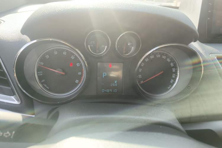 Used Buick Encore 2015 1.4T Automatic Two-Wheel Drive Urban Elite Version