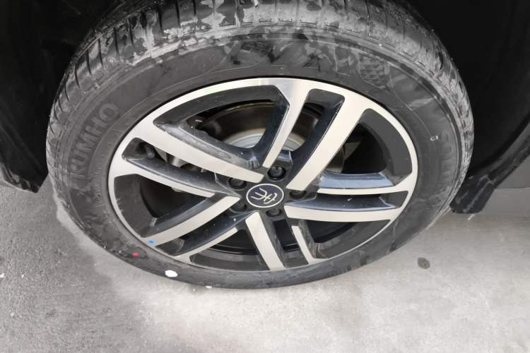 Used BYD Song L DM-i 2025 Intelligent Driving Version 112 km Beyond-Range Type
