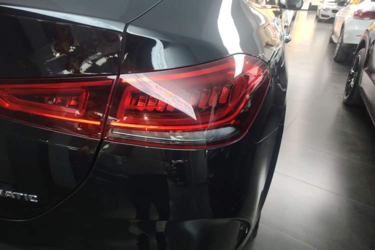 Used Mercedes-Benz GLE Coupe 2020 GLE 450 4MATIC Coupe SUV Fashion Model
