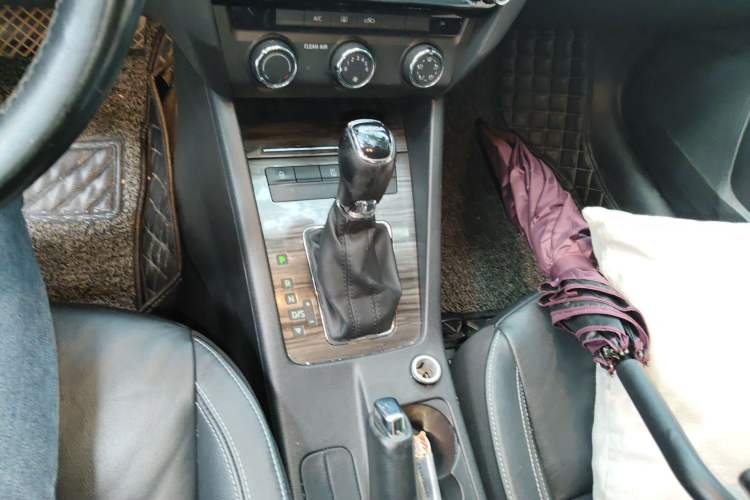 Used Skoda Octavia 2017 1.6L Automatic Smart Drive Edition
