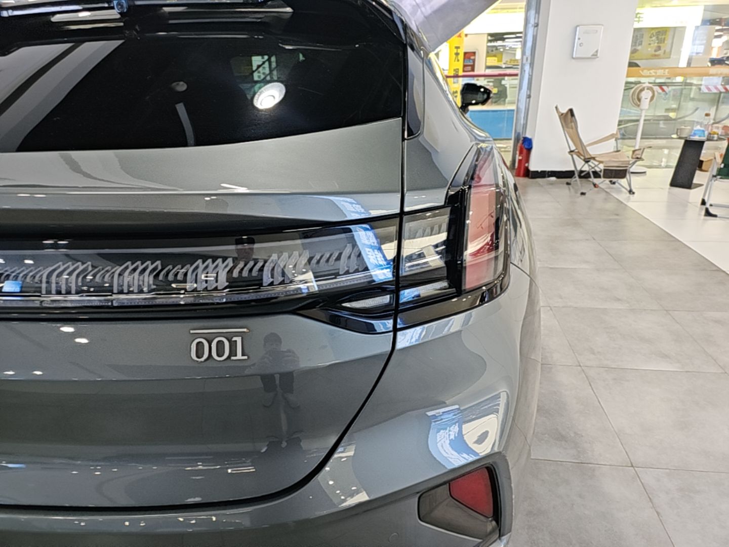 Zeekr 001 2024 YOU Edition 100 kWh All-Wheel Drive — снимка 9