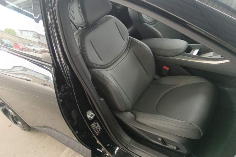 Used XPeng MONA M03 2025 600 with Ultra-Long Range Max Right Front Seat