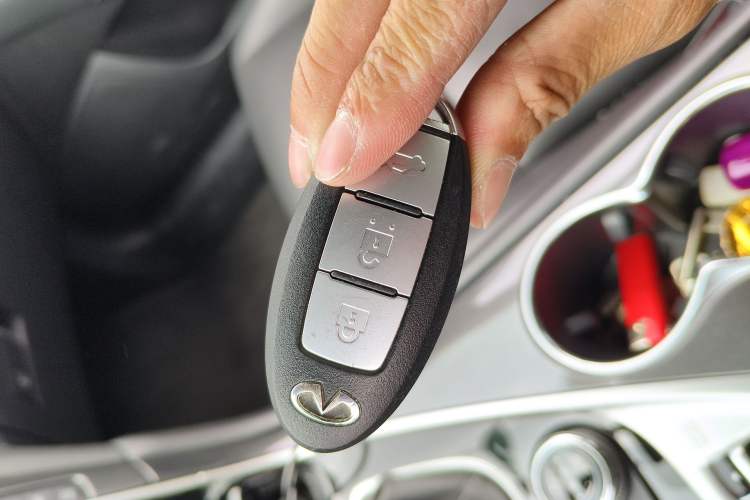 Used Infiniti Q50L 2018 2.0T Comfort Edition China VI Standard
