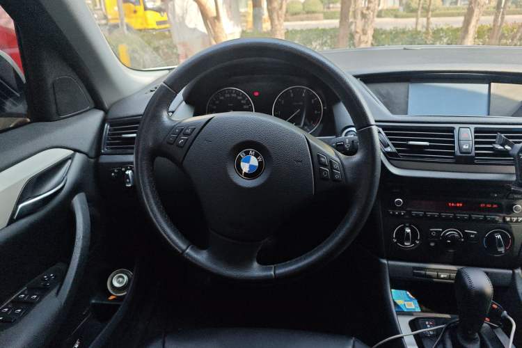 Used BMW X1 2013 sDrive18i Fashion Model
