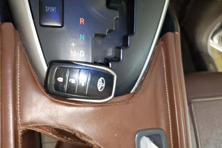 Used Toyota Verso 2015 180E CVT Crossover Edition Vehicle Key