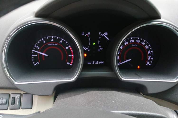 Used Toyota Highlander 2013 2.7L Two-Wheel Drive 5-Seater Purple Gold Edition
