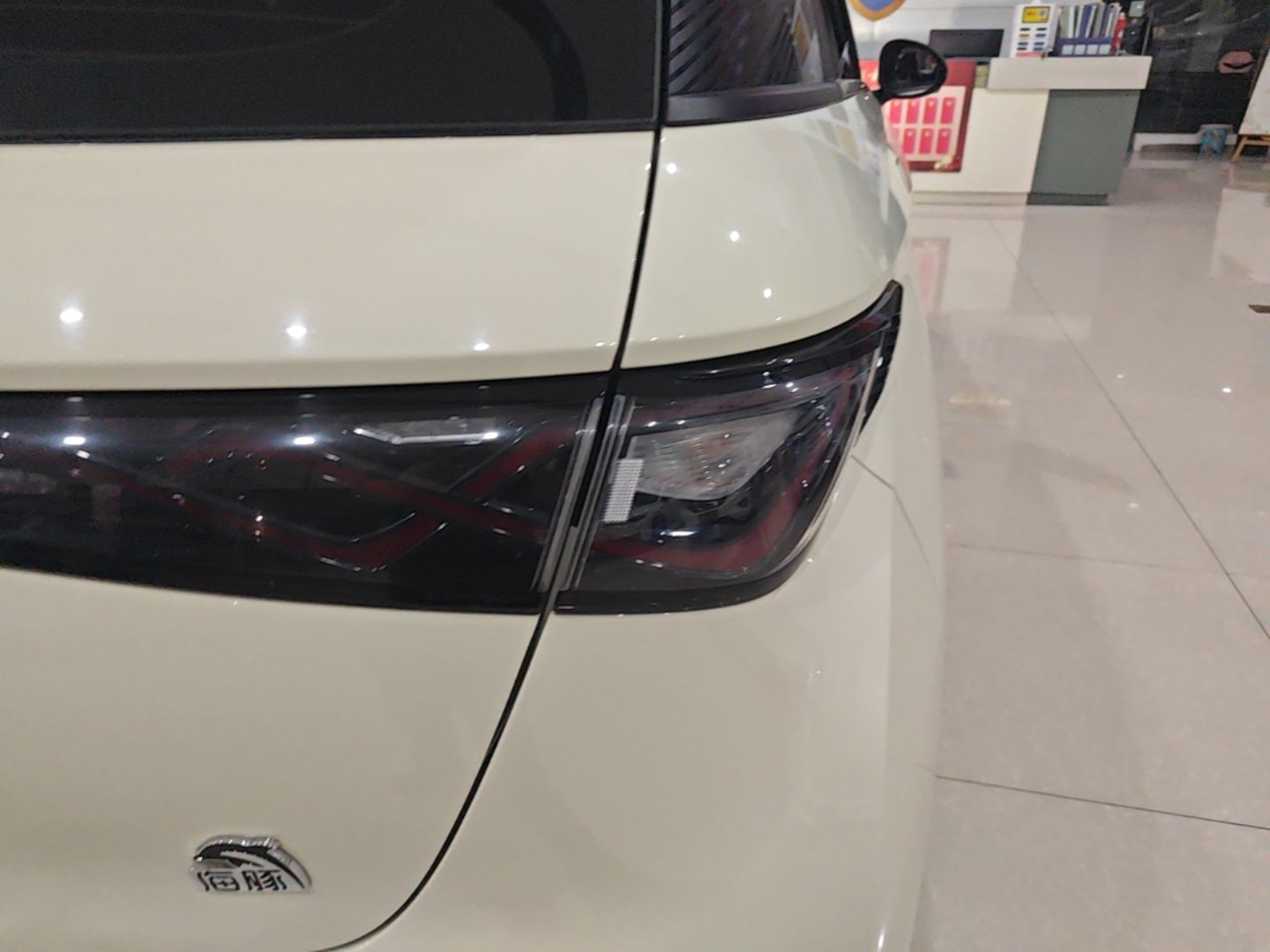 BYD Dolphin 2023 420 km Fashion Edition — снимка 9