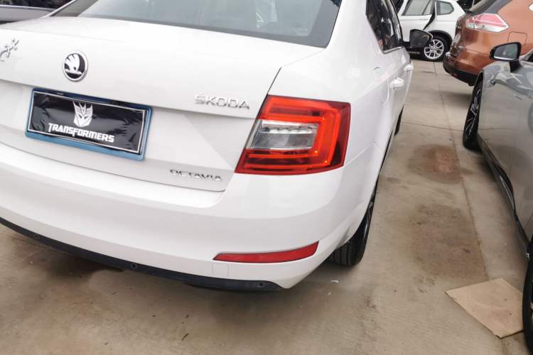 Used Skoda Octavia 2017 1.6L Automatic Chuanxing Edition
