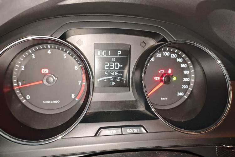 Used Volkswagen Bora 2013 1.6L Automatic Fashion Model Odometer Close Up