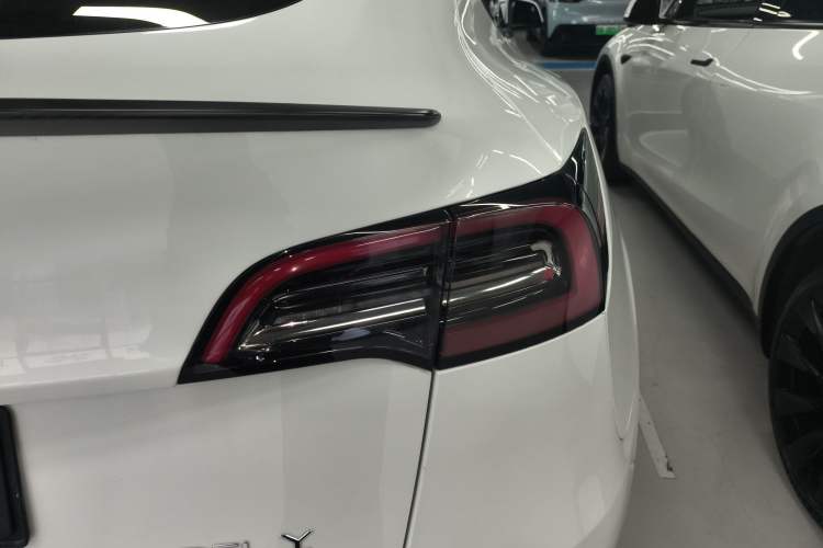 Used Tesla Model Y 2021 Performance High-Performance All-Wheel-Drive Version
