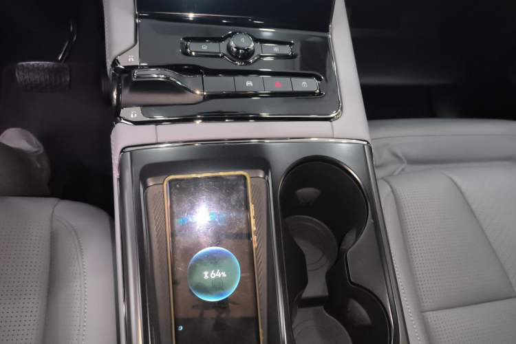 Used Nio ES8 2020 580 km Signature Edition 7-Seater Version
