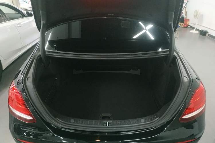 Used Mercedes-Benz E-Class 2020 E 300 L Luxury Model