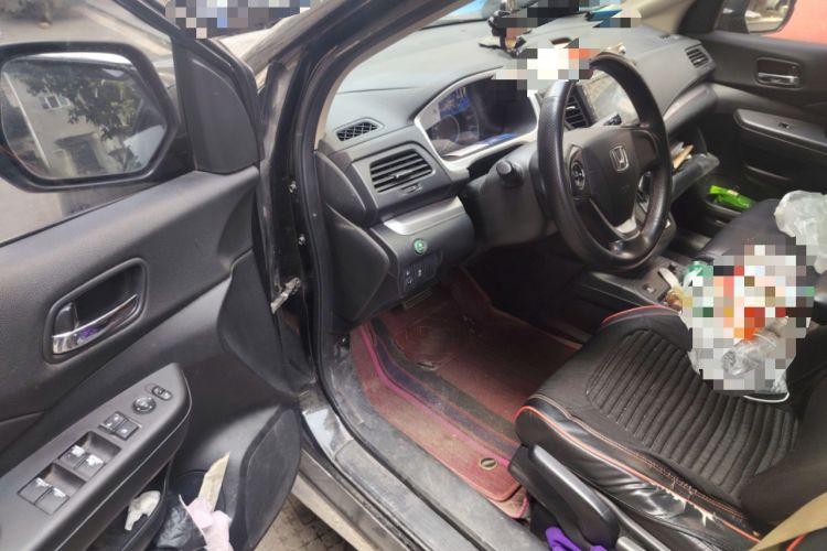 Used Honda CR-V 2015 2.0L two-wheel drive urban version
