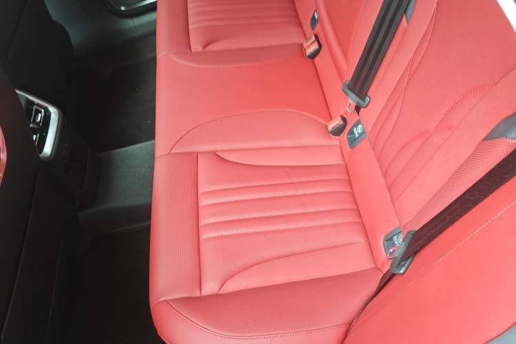 Used Hongqi H6 2024 2.0T ZhiMei Edition