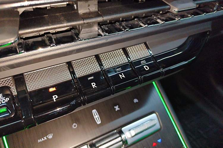 Used Lincoln Corsair 2024 2.0T Four-Wheel Drive Prestige Edition Gear Lever