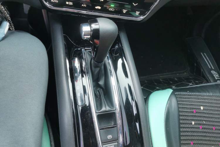 Used Honda Vezel 2020 220 TURBO CVT Elite Edition