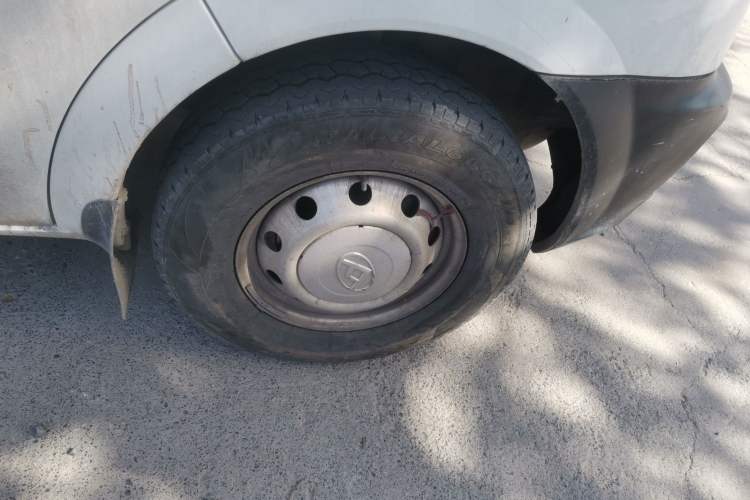 Used SAIC MAXUS Xintu V80 